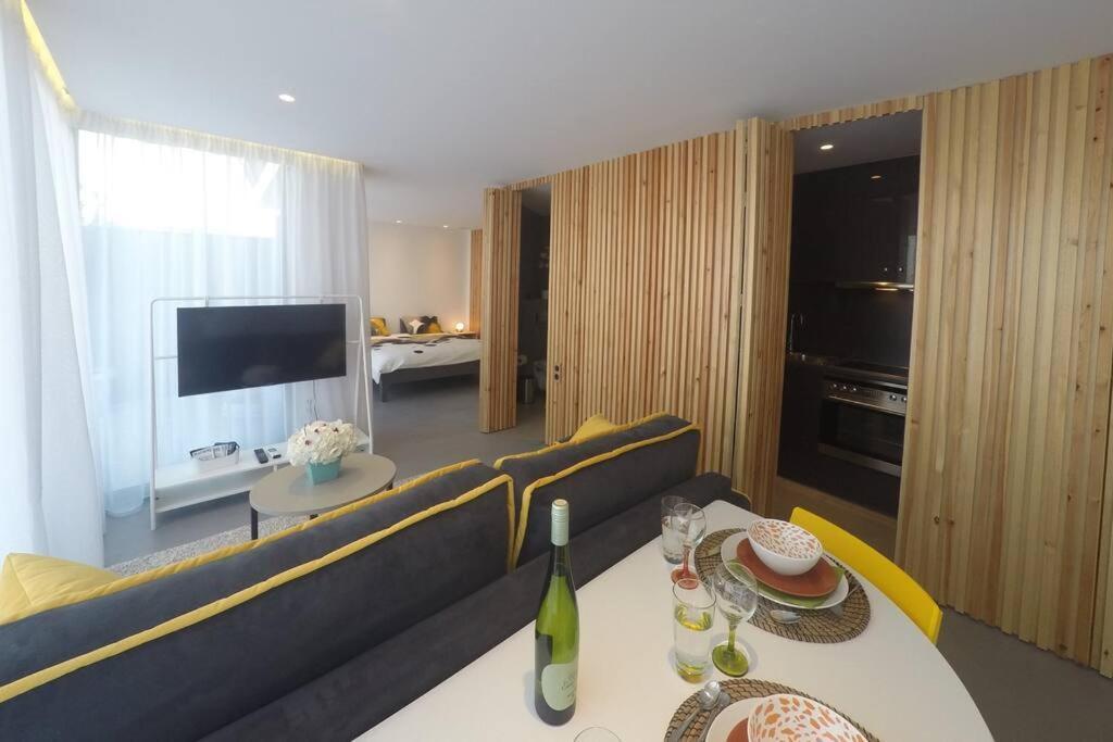 Apartment Designer Loft In Heart Of Nightlife Athens